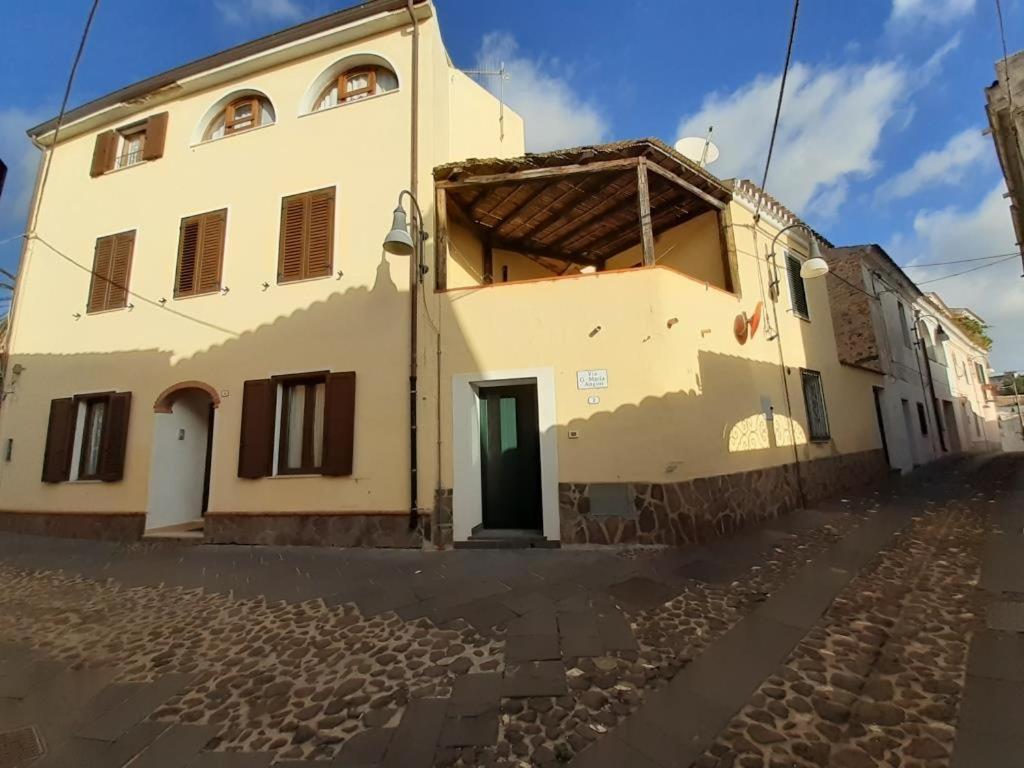 Апартаменты Casa Ombrina Орозеи Экстерьер фото
